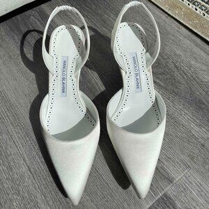 Manolo Blahnik Ivory Satin Carolyn Bride Slingback